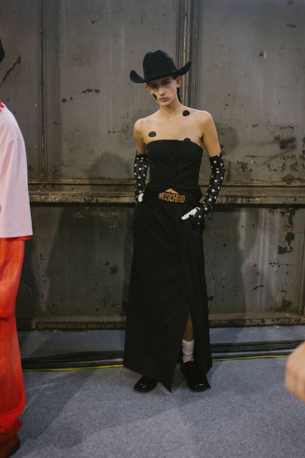 その他 Moschino SS25 (17030528 1555) Moschino: Ready-To-Wear SS25 - 10 Magazine